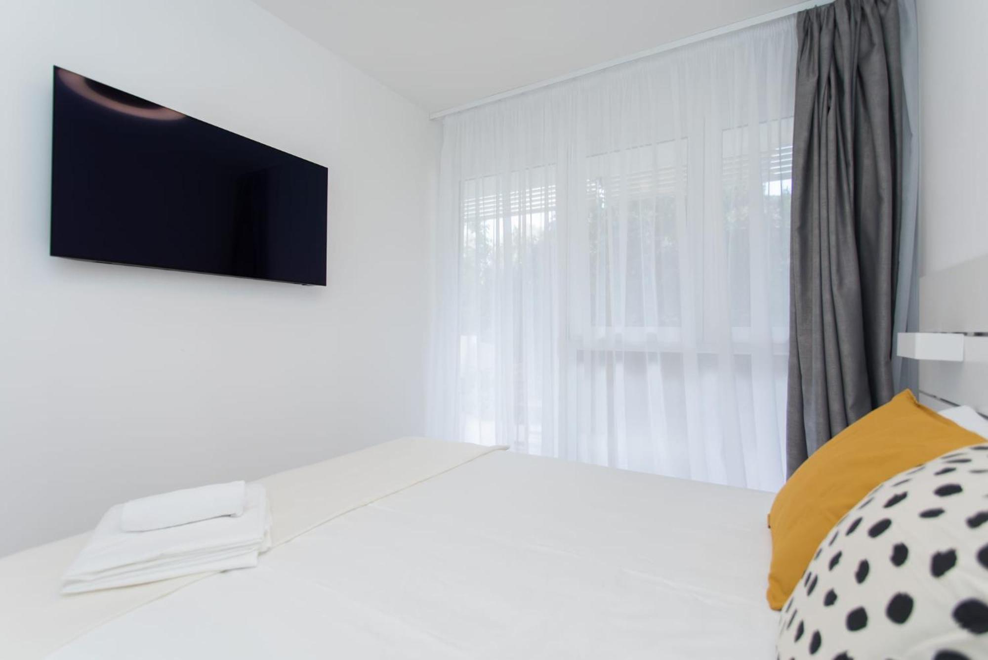 Lumi'S Perfect Place Near Beach With Garden & Free Public Parking Сплит Екстериор снимка